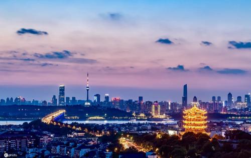 武汉游客比上海多一半,但旅游收入却少42亿,这有何玄机?