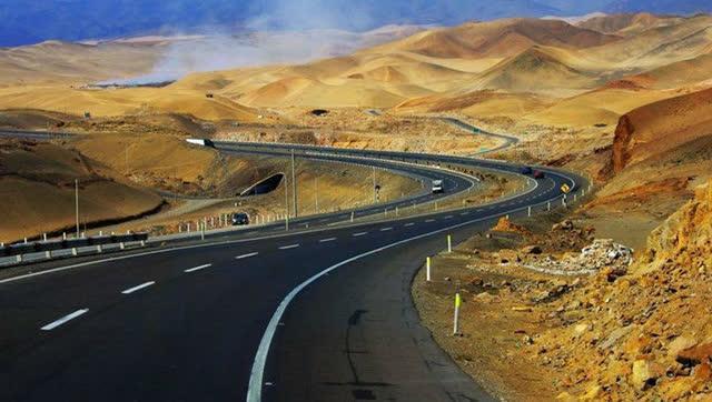 跑完全程要20万油费的公路,你敢去自驾游一圈吗?