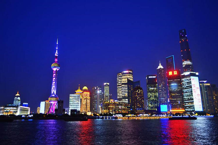 上海十大旅游景点8--东方明珠广播电视塔