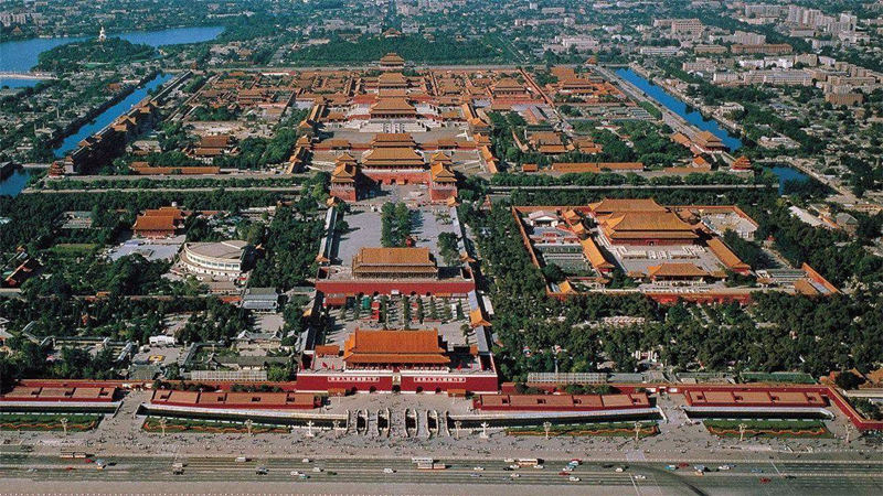 世界上最大的宫殿第1名:中国的北京故宫
