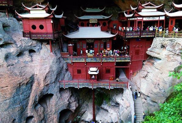 中国三大悬空寺3、云南西山悬空寺