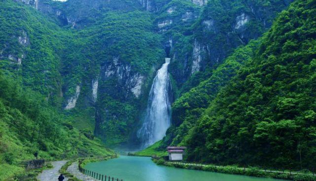 带你去看美丽的风景:天下第一洞瀑--大龙洞瀑布1