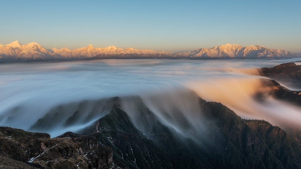适合看云海的十个地方1、牛背山