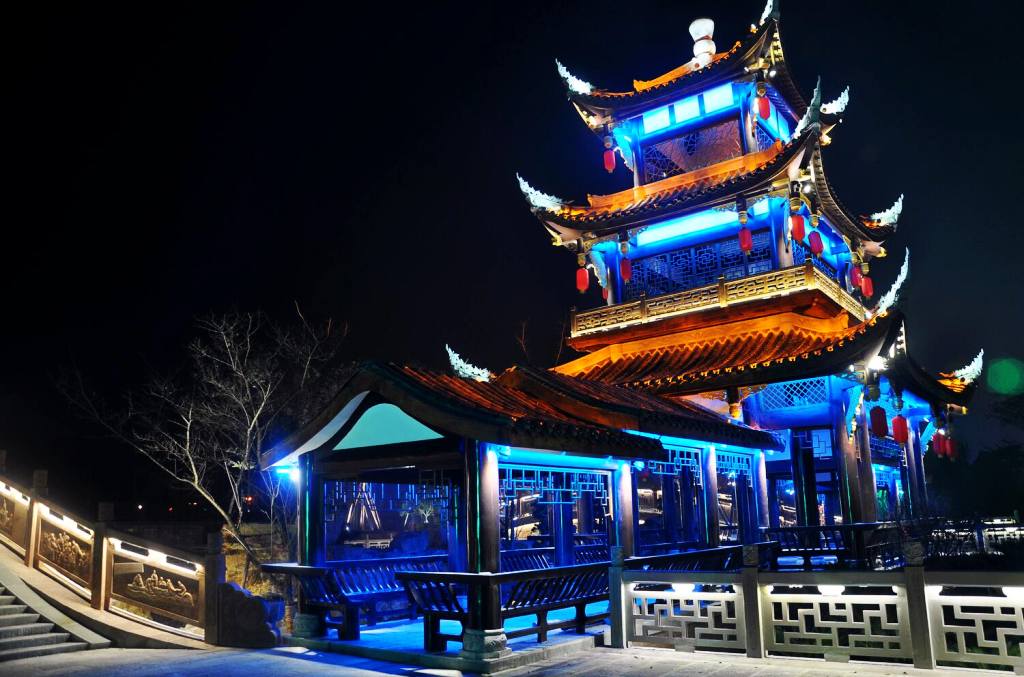 乐山市区有什么好玩的地方？ 4、嘉州长卷·天街