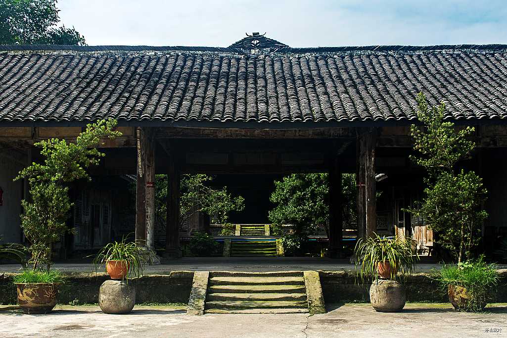 景点2：雷畅故居